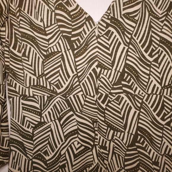 David Meister Olive Print Dress 6 - Picture 7 of 9